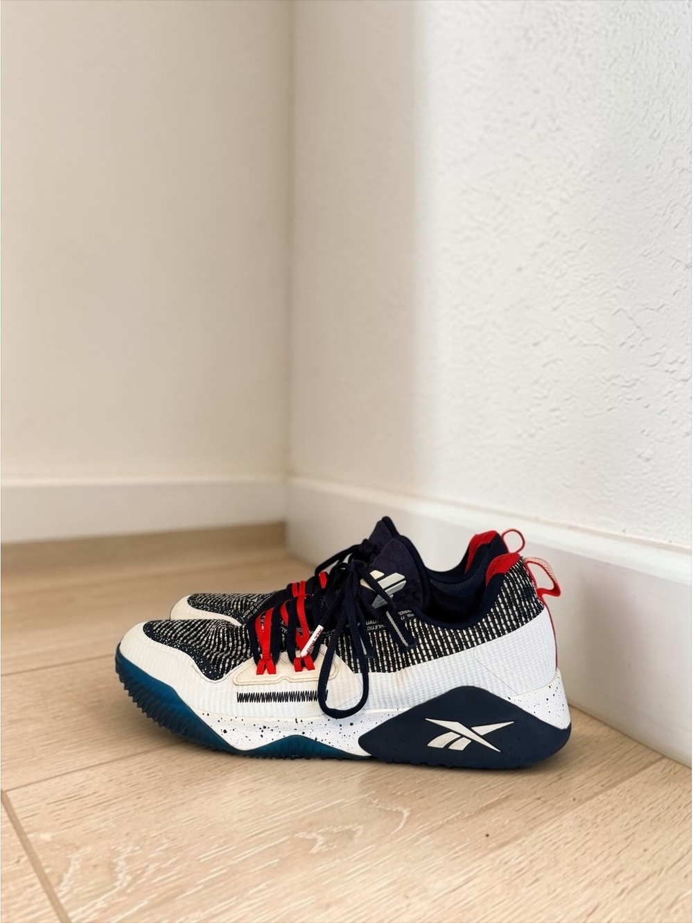 Reebok JJ III 3 Cross Training Shoes Mens Size 12 Navy White Red EF8561